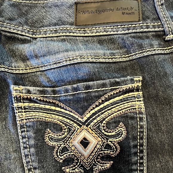 TWENTYONE BLACK BY RUE21 | Size 13/14 (Black Label) - Picture 6 of 7